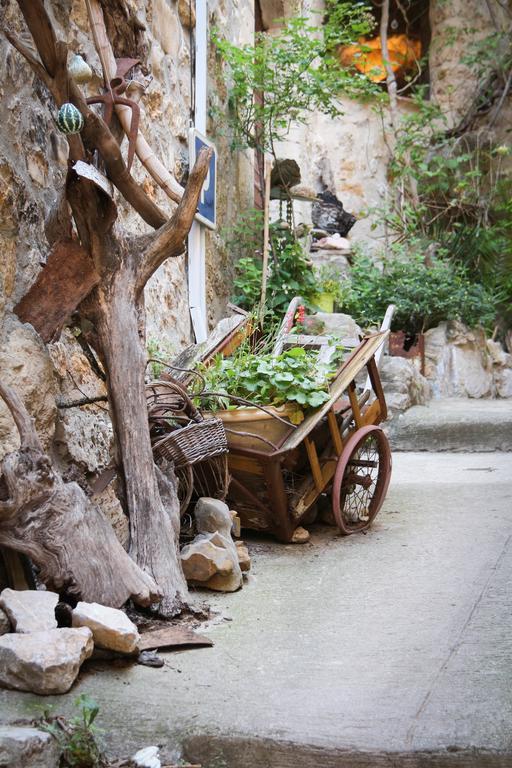 Gite Marceline Villa Saint-Guilhem-le-Desert Exterior foto